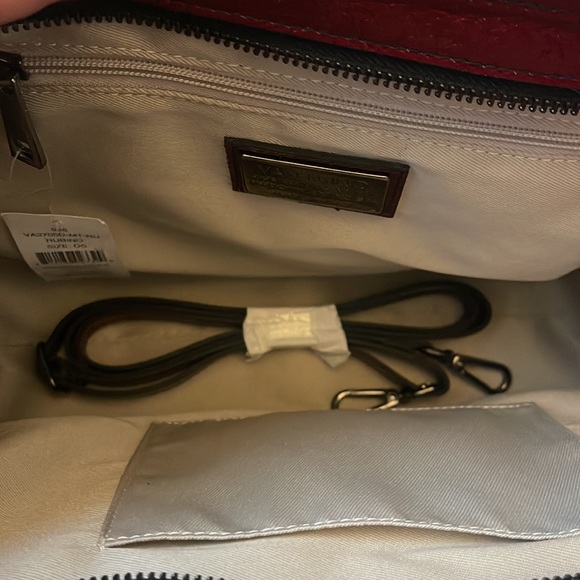 Red Limited Edition Valentino by Mario Valentino Handbag - Picture 5 of 17